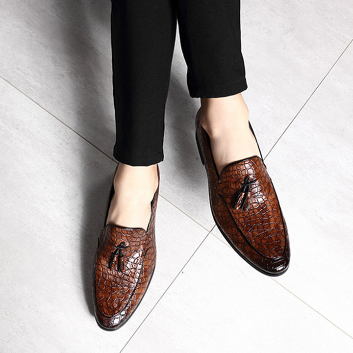 Embossed tassel loafers casual mens slip on loafers