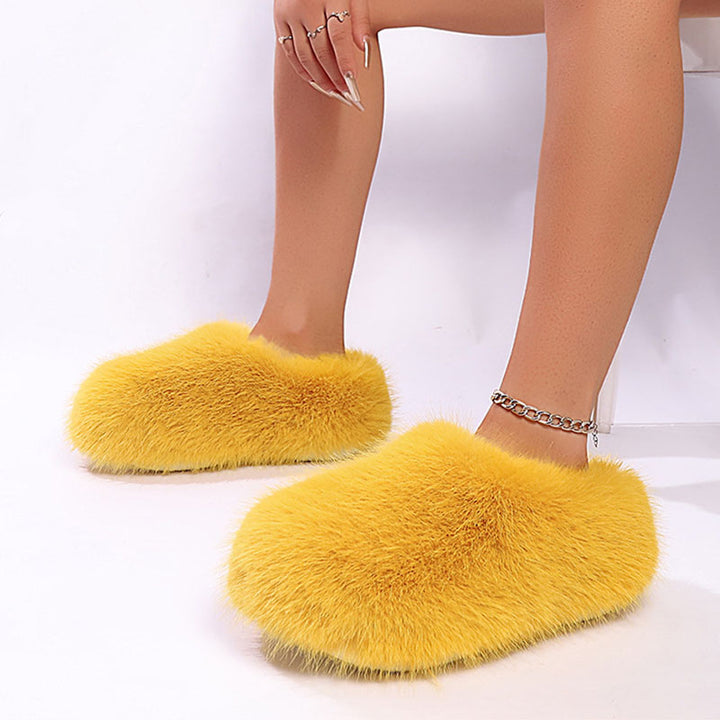 Women’s Closed-Toe Faux Fur Mule Slippers