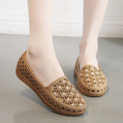 Hollow summer breathable flats for mom comfy walking nursing water shoes