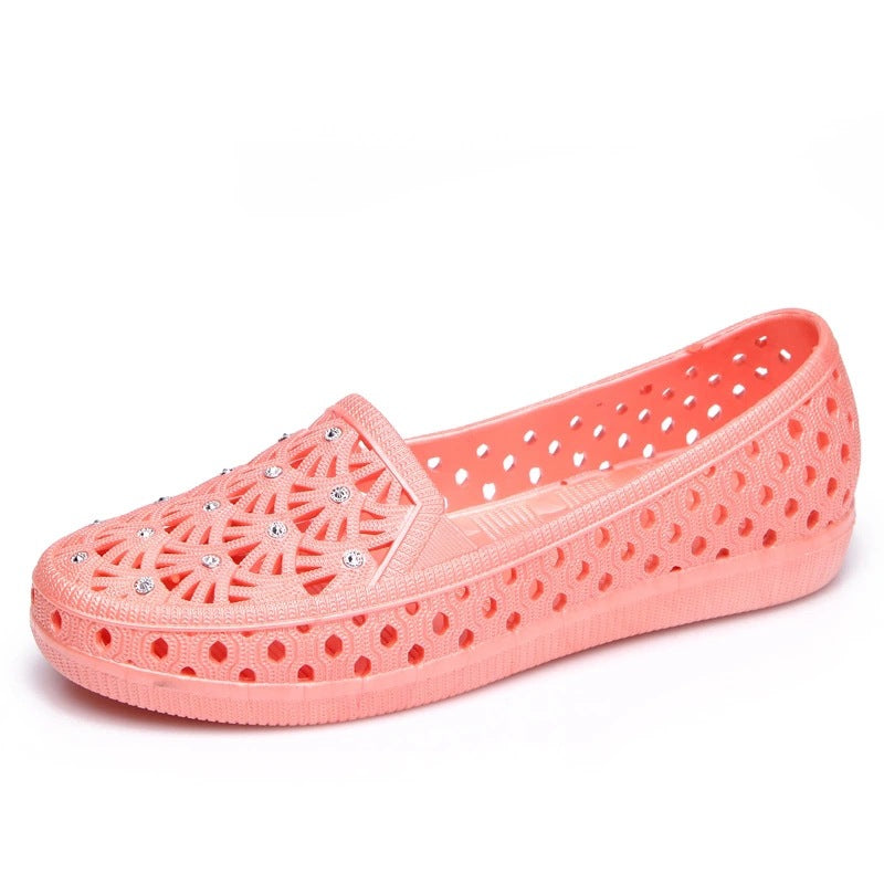 Hollow summer breathable flats for mom comfy walking nursing water shoes