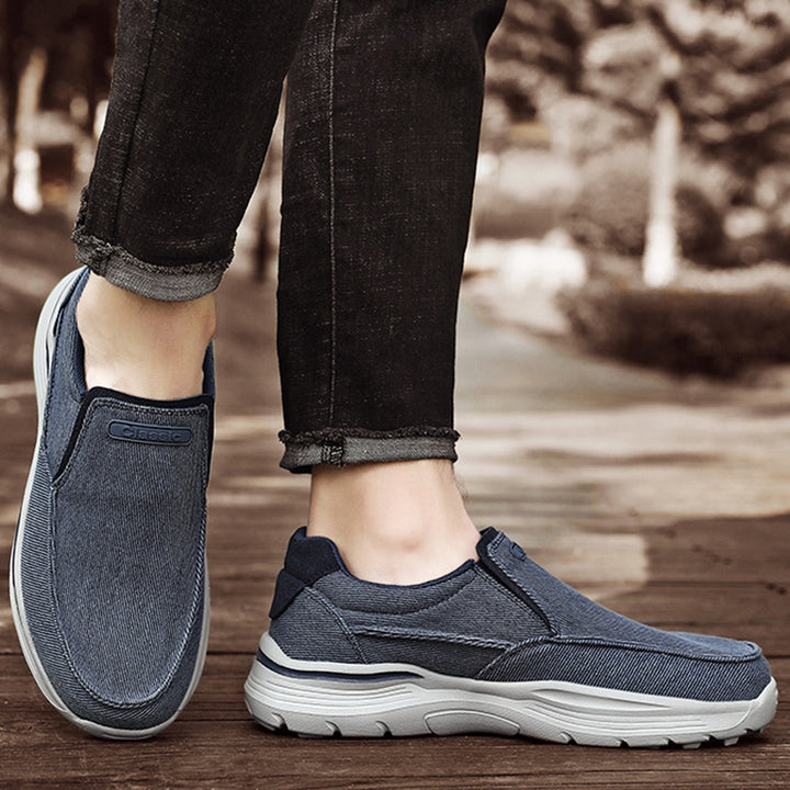 Men's breathable canvas slip-on loafers