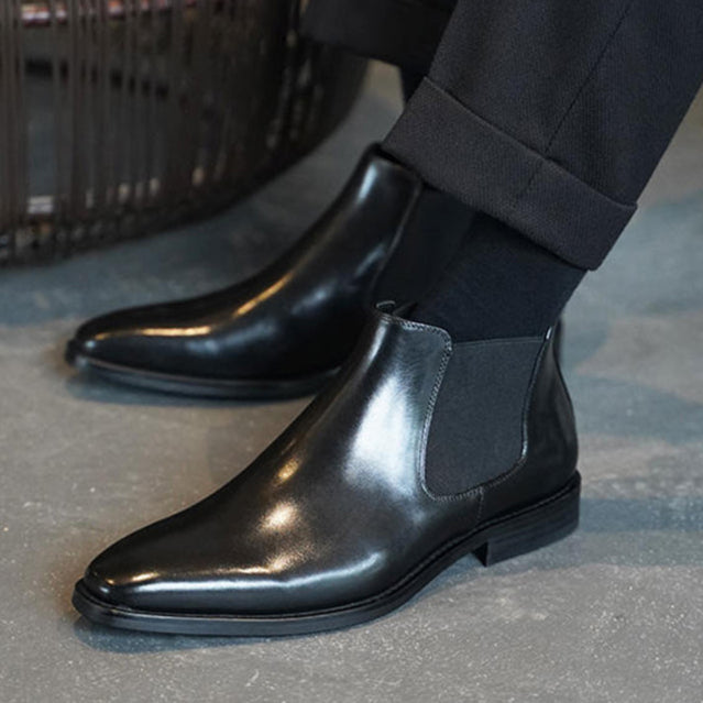 black Men's classic slip-on chelsea boots