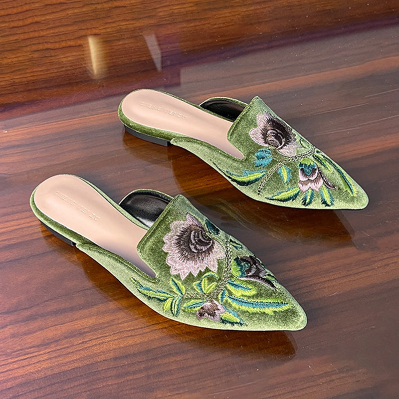 Vintage flower embroidery kitten heels mules