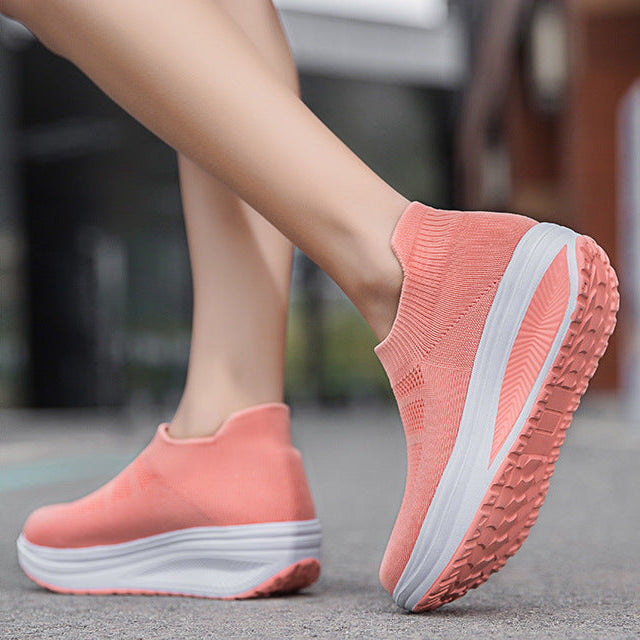Women's summer mesh breathable lightweight slip on sneakers