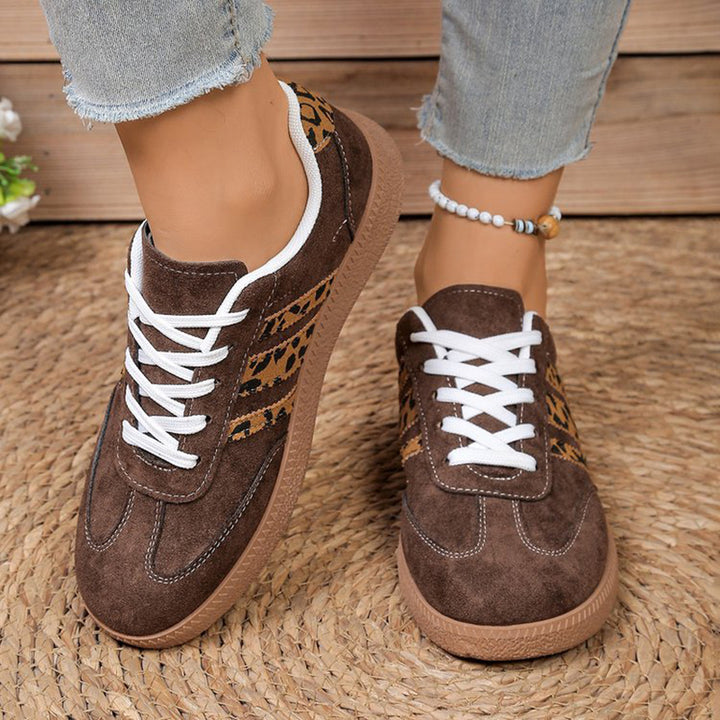 Women's brown leopard tennis shoes
