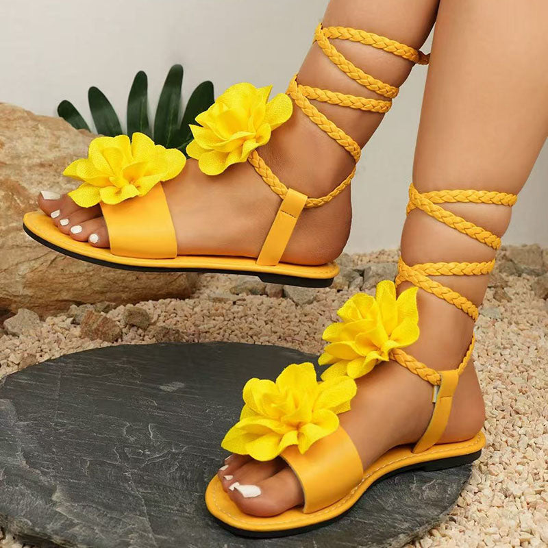 Women's cross strap lace-up sandals with 3D floral decor for beach, vacation