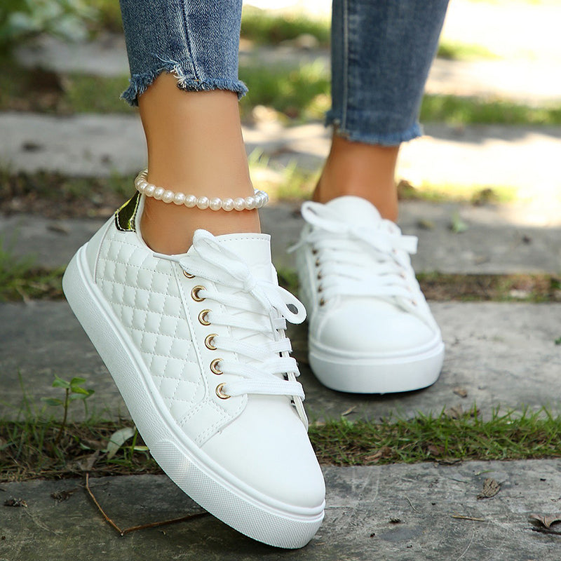 Women's quilted lace-up platform sneakers