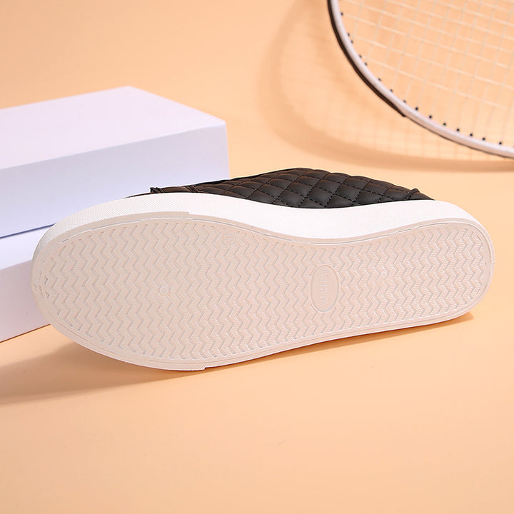 Women's quilted lace-up platform sneakers