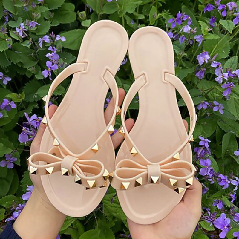 Trendy Studded Bowknot Jelly Flip Flops for Women - Eye-Catching Summer Slides for Beach & Casual Wear