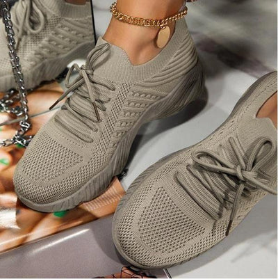 Front Lace-up Flying knit Casual Sneakers