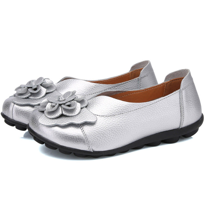 Vintage flower d¨¦cor slip on loafers for mom flat casual shoes