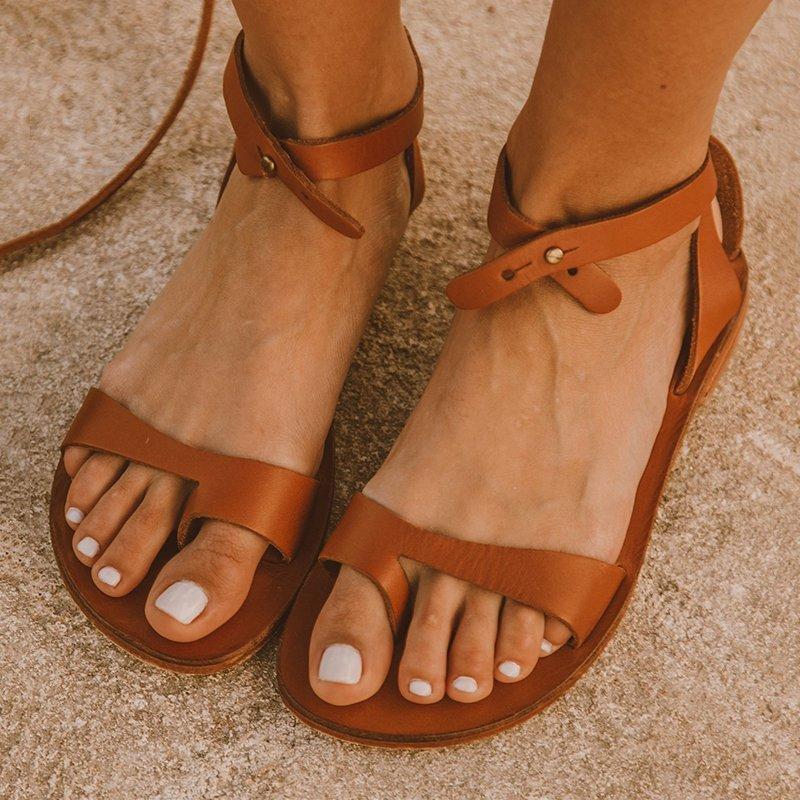 Women Strappy Buckle Comfy Sandals - fashionshoeshouse