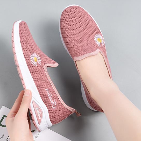 Women's flyknit breathable slip on summer sneakers casual lightweight