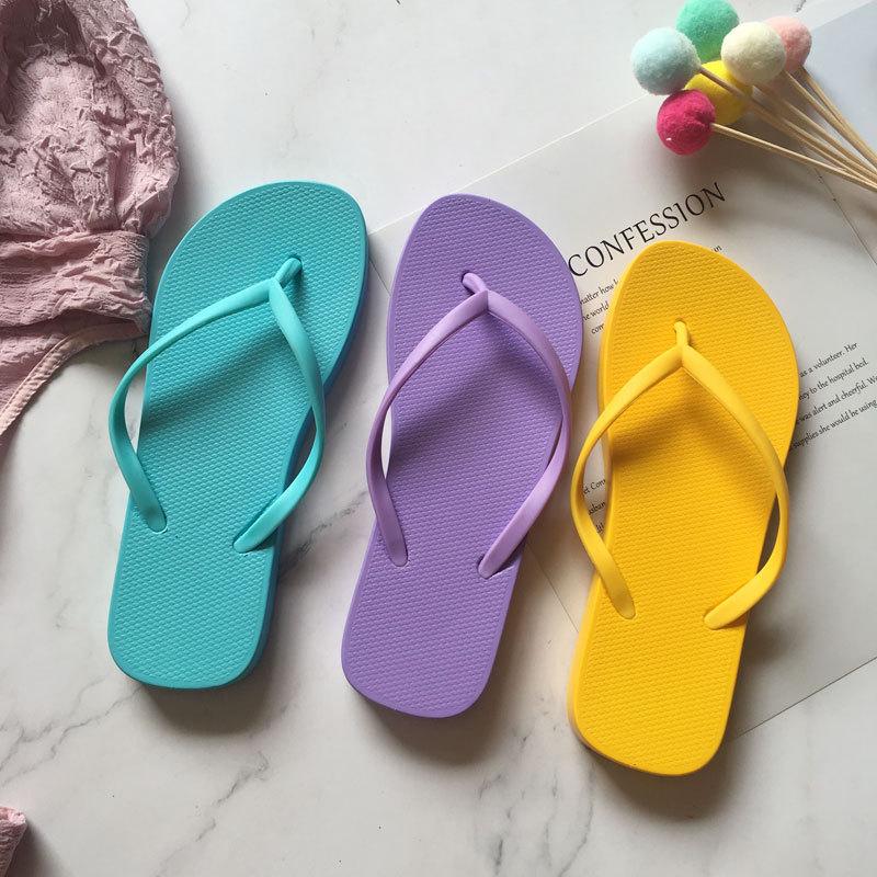 Women's casual flat flip flops sandals