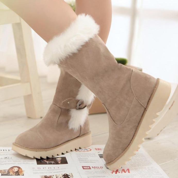 Plush lined keep warm mid calf snow boots | Faux suede fuzzy winter boots