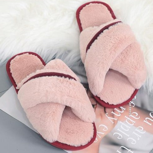 Women's furry criss cross slippers for fall/winter