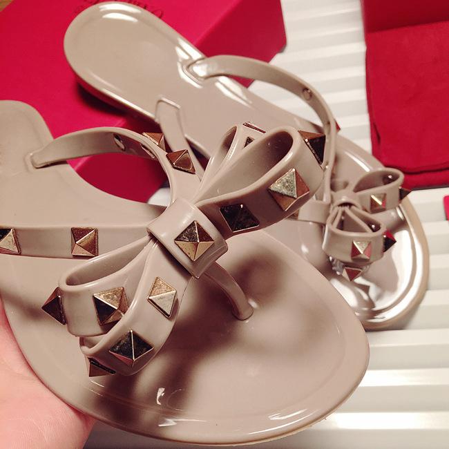 Women's studded bowknot flip flops cute jelly slide sandals
