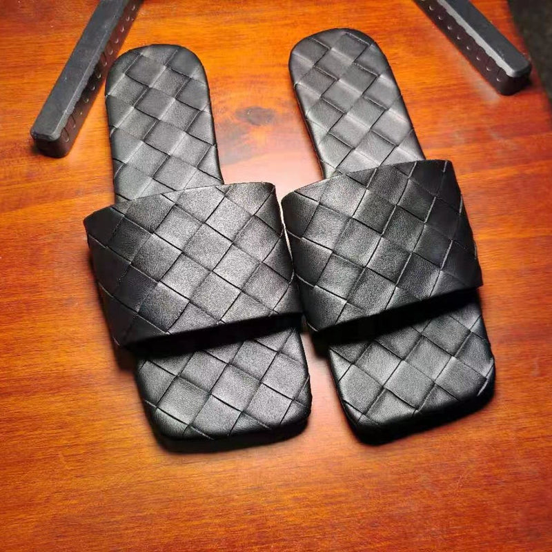 Women's flat woven square peep toe slide sandals