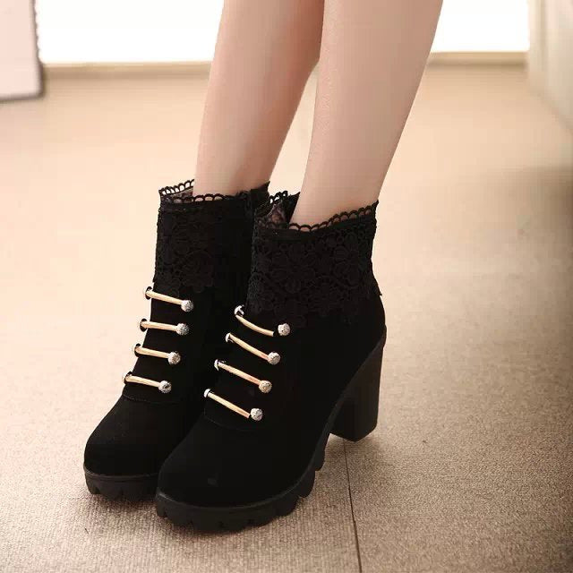 Women's soft leather platform lace-up boots retro ankle boots for winter