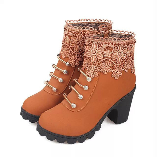 Women's soft leather platform lace-up boots retro ankle boots for winter