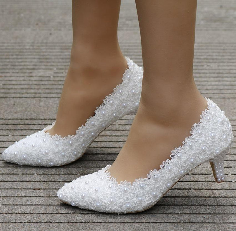 Women's kitten heel lace imitation pearl wedding pumps
