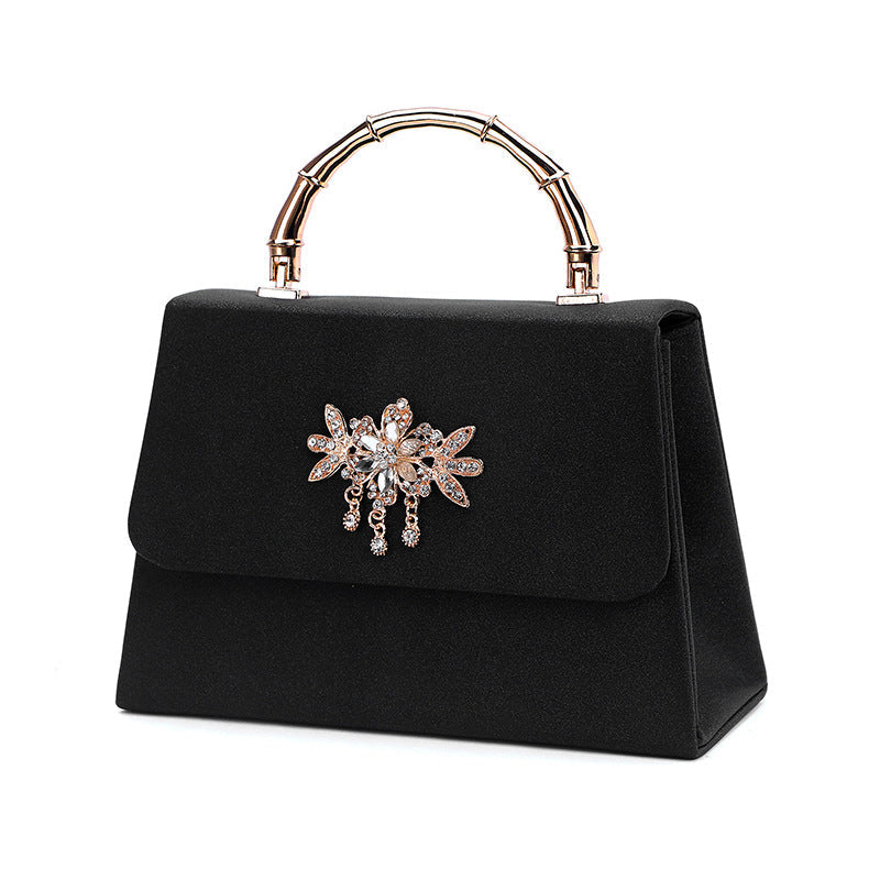 Lady's elegant stain wristlet handbag with strap Prom party clutch purse