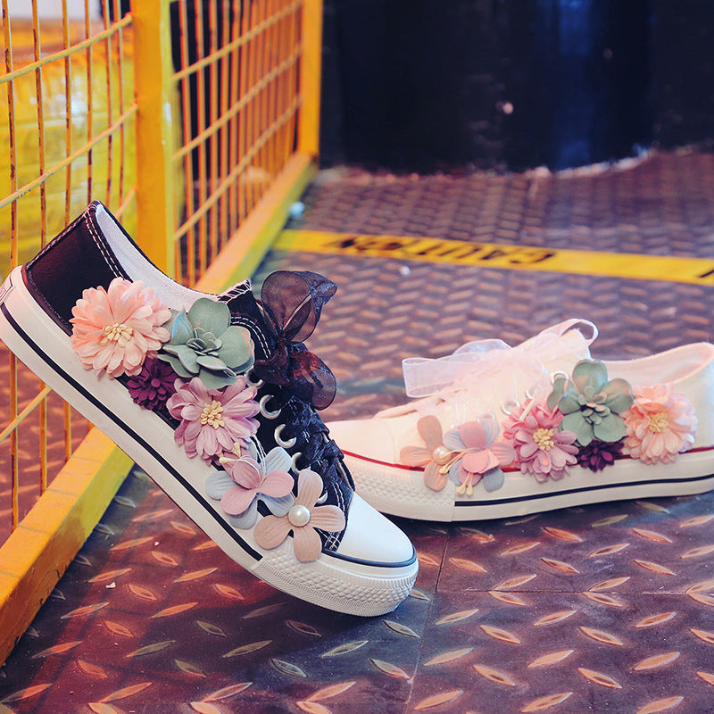 Women Flowers Casual Lace Up Flat Heel Sneakers - fashionshoeshouse