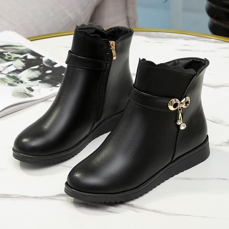 Flower cuff black ankle bootes | Cute short boots