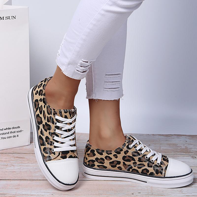 Women leopard print front lace canvas shoes