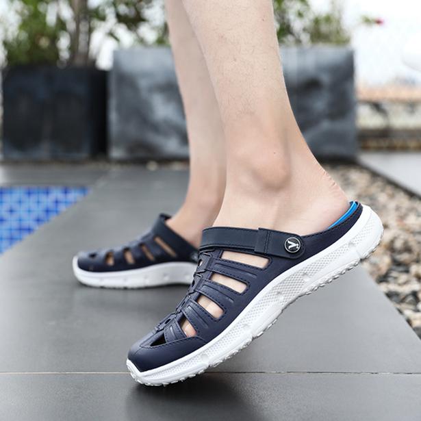 Men's fashion closed toe hollow water shoes