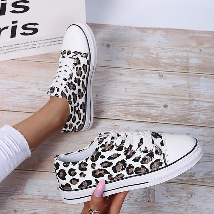 Women leopard print front lace canvas shoes