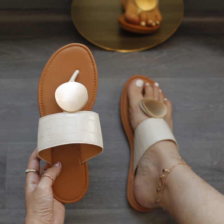 Women's flat flip flops summer outdoors clip toe slippers