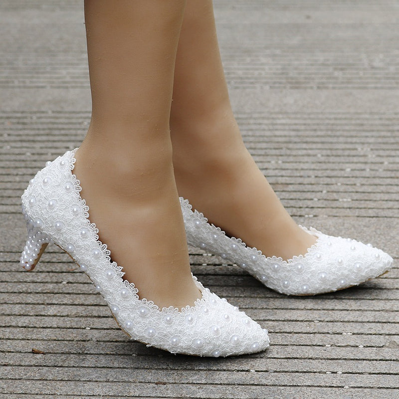 Women's kitten heel lace imitation pearl wedding pumps