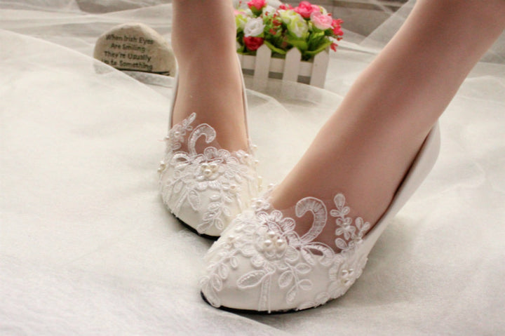 Women's white lace comfortable wedding shoes