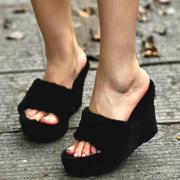 Women's fuzzy peep toe thick platform wedge slippers | Winter fashion indoor shoes
