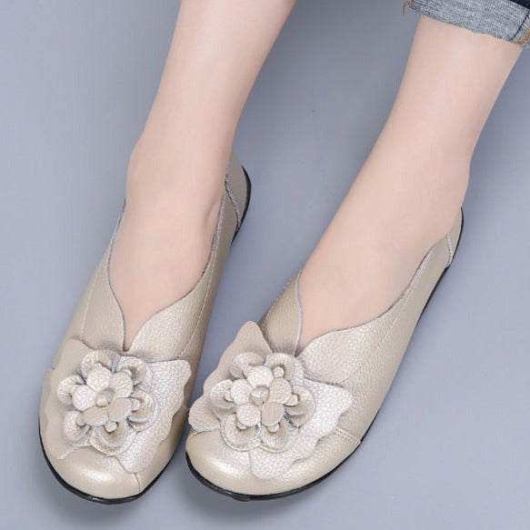 Vintage flower d¨¦cor slip on loafers for mom flat casual shoes
