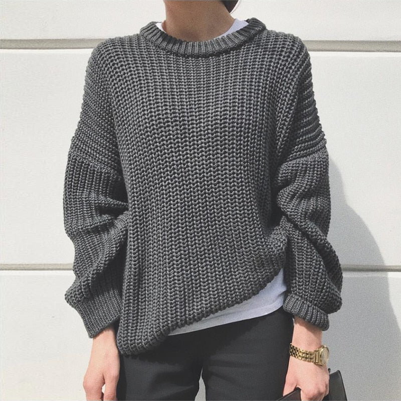 Women's fashion oversized pullover knitted sweater for fall/winter